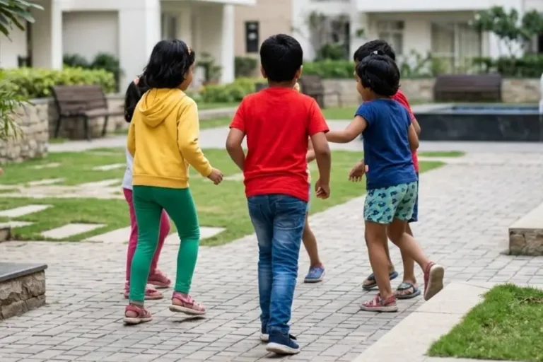 കുട്ടികളുടെ വസ്ത്രങ്ങളിലെ കടുംനിറങ്ങൾക്ക് പിന്നിൽ വിഷകരമായ ലോഹങ്ങളാവാമെന്ന് പഠനം