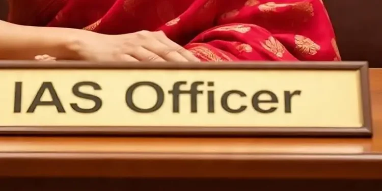 ഭിന്നശേഷിക്കാരനിൽനിന്ന് 95 ലക്ഷം തട്ടിയെടുത്തു; ചോദിച്ചപ്പോൾ വധഭീഷണി, IAS ഉദ്യോഗസ്ഥയ്‌ക്കെതിരേ കേസ്