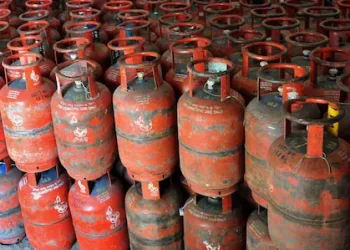 എൽപിജി കള്ളക്കടത്ത്; പിടിച്ചെടുത്തത് 1.26 കോടിയുടെ വസ്തുക്കൾ, സംഘം പിടിയിൽ