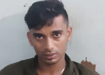 അപകടത്തിൽപ്പെട്ട വാഹനത്തിൽ മയക്കുമരുന്ന്; യുവാവിനെ ആശുപത്രിയിൽ എത്തിച്ചയാൾക്ക് സുഹൃത്തുക്കളുടെ ക്രൂര മർദനം