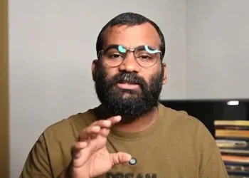 കോൺഗ്രസ് ജനങ്ങളെ വഞ്ചിച്ചെന്ന് വി‍ഡിയോ, പെരുമാറ്റച്ചട്ടം ലംഘിച്ചു; താൽക്കാലിക ജീവനക്കാരന് സസ്പെൻഷൻ