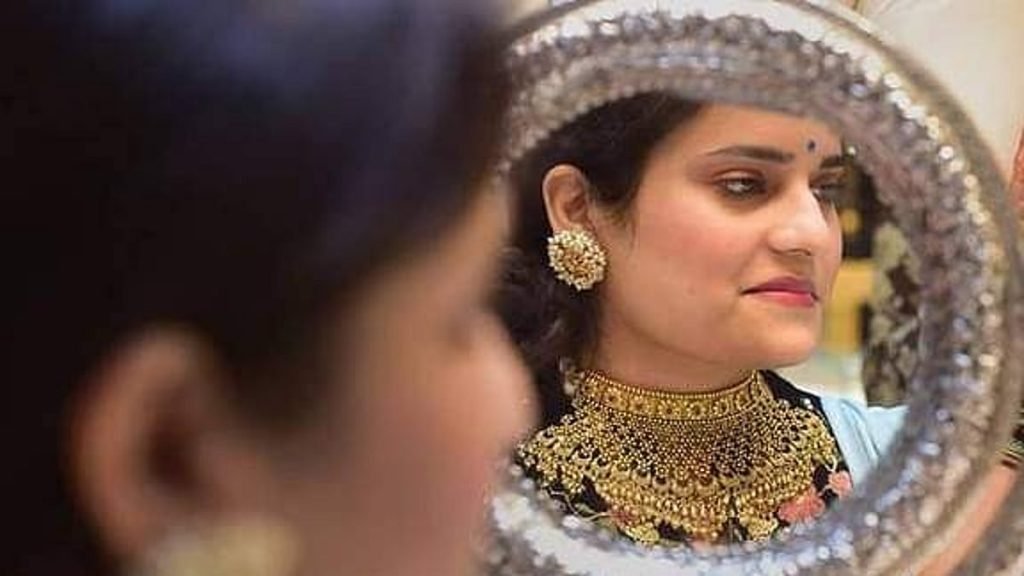 പവന് കുറഞ്ഞത് ആയിരം രൂപ; സ്വര്‍ണവില ഗ്രാമിന് 14,135 രൂപ