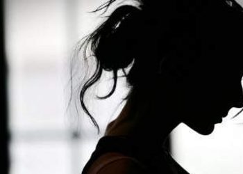 ‘പേടിയും വേദനയും കൊണ്ടു ഞാന്‍ കരഞ്ഞു, അയാള്‍ പിന്തുടര്‍ന്ന് ആശുപത്രിയിലെത്തി ഭീഷണിപ്പെടുത്തി’; ‘രക്ഷാപ്രവര്‍ത്തക’ന്റെ പീഡനത്തെപ്പറ്റി യുവതി