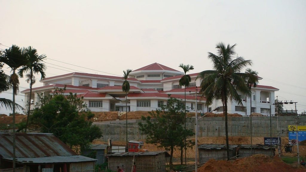 മാതാപിതാക്കളുടെ മരണശേഷം വിവാഹമോചിതരാകുന്ന മകള്‍ക്ക് കുടുംബപെന്‍ഷന് അര്‍ഹതയില്ല: ത്രിപുര ഹൈക്കോടതി