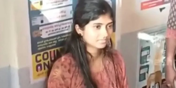 ഒരു മണിക്ക് എത്തി, ചൂണ്ടുവിരലിനു മുറിവേറ്റതിനാല് വോട്ട് നിഷേധിച്ചു; കൈക്കുഞ്ഞുമായി കാത്തു നിന്നത് 5 മണിക്കൂര്; യുവതിക്ക് ഒടുവില് അനുമതി