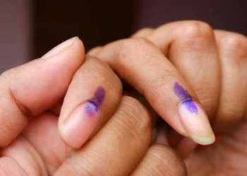 തമിഴ്നാട്ടിലും ബംഗാളിലും ഇന്ന് വോട്ടെടുപ്പ്; പോളിങ് തുടങ്ങി