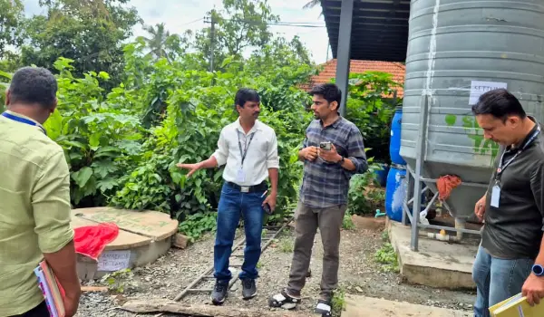 ബത്തേരിയില് ആരോഗ്യവകുപ്പിന്റെ മിന്നല് പരിശോധന; നാല് സ്ഥാപനങ്ങള്ക്ക് നോട്ടീസ് നല്കി