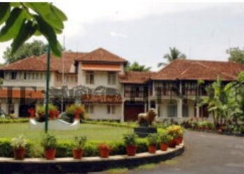 പിണറായിയുടെ പശുക്കൾ ഇനി പുത്തൂരിലെ ‘വിവിഐപികൾ’; 7 പശുക്കളെയും കെഎൽഡിബി ഫാമിലേക്കു മാറ്റി