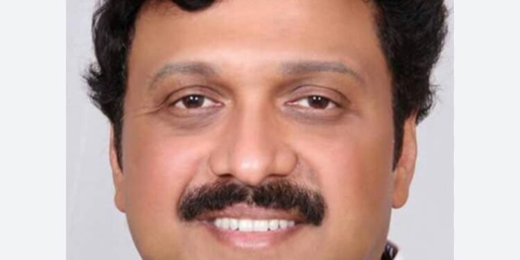 ഗണേഷിന് പ്രായപൂർത്തിയാകും മുൻപ് ലൈസന്‍സ്; നിയമോപദേശം തേടാന്‍ മോട്ടര്‍വാഹന വകുപ്പ്