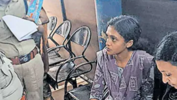 പരാതി അന്വേഷിക്കാനെത്തിയ വനിതാ ജീവനക്കാരെ സിപിഎം ബ്രാഞ്ച് സെക്രട്ടറി വീട്ടിൽ പൂട്ടിയിട്ടു മർദിച്ചു