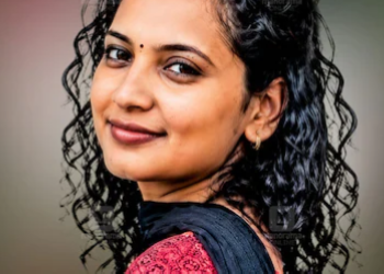 പൊലീസ് ഉദ്യോഗസ്ഥന്റെ ബൈക്ക് കത്തിച്ച സംഭവം; 2 യുവതികൾ അറസ്റ്റിൽ