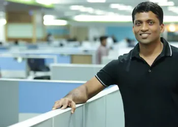 ബൈജൂ രവീന്ദ്രന് 6 മാസം ജയിൽ ശിക്ഷ! കീഴടങ്ങാൻ ഉത്തരവിട്ട് സിംഗപ്പൂർ കോടതി; വൻ തിരിച്ചടി