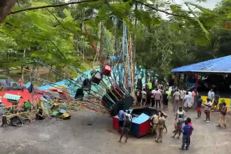 അമ്യൂസ്മെന്റ് പാർക്കിൽ റൈഡ് തകർന്നുവീണ് അപകടം: 5 പേർക്ക് ഗുരുതര പരിക്ക്