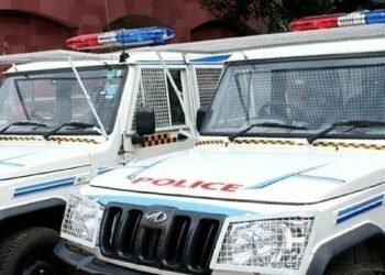 പിഎസ്‌സി പരീക്ഷയില്‍ ഹൈടെക് കോപ്പിയടി; ഉത്തരം കണ്ടത്താന്‍ ഗുഗിള്‍ ജെമിനി; ഉദ്യോഗാര്‍ഥിയും സഹായിയും അറസ്റ്റില്‍