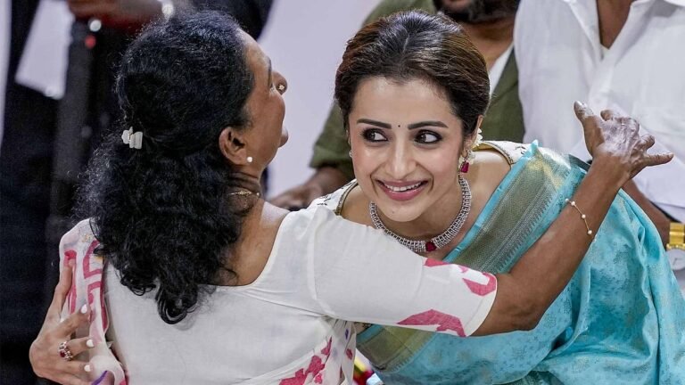 ‘ഭാര്യയും ജന്മം നല്‍കിയ മക്കളും എവിടെ?’; തൃഷ വന്നതും സംഗീത വരാത്തതും വിമര്‍ശിച്ച് ആരാധകര്‍
