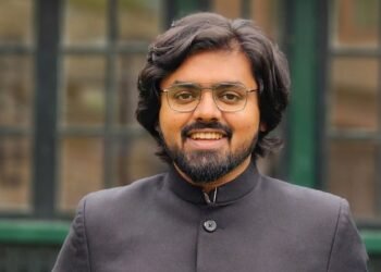 പെൻഷൻ പ്രായം ഉയർത്തണം, നൈറ്റ് ലൈഫ് പ്രോത്സാഹിപ്പിക്കണം…; പുതിയ സർക്കാരിന് മുന്നിൽ നിർദേശങ്ങൾ പങ്കുവെച്ച് തിരൂർ സബ് കലക്ടർ