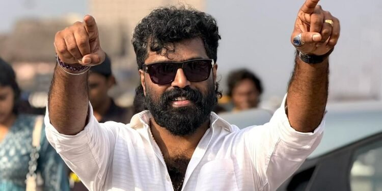 ‘ഇന്ന് ഡോക്ടറെ കാണാന്‍ പോയപ്പോഴും എനിക്ക് ജീവനുണ്ടാര്‍ന്നു’; അപകടത്തില്‍ മരിച്ചെന്ന് വാര്‍ത്ത; പ്രതികരിച്ച് അഭിലാഷ് പിള്ള