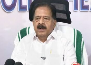 വരുന്നവരെ ഗുഡ് മോര്‍ണിങ് പറഞ്ഞ് സ്വീകരിക്കും, പൊലീസ് സ്റ്റേഷനുകള്‍ ജനസേവാ കേന്ദ്രങ്ങളാക്കും: രമേശ് ചെന്നിത്തല