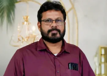 കാട് വെട്ടിത്തെളിക്കുന്നതിനിടെ ആക്രമണം; സ്കൂൾ അധ്യാപകൻ കടന്നൽ കുത്തേറ്റ് മരിച്ചു