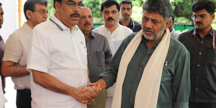 ബൈരക്കൂപ്പ പാലം യഥാർഥ്യത്തിലേക്ക് : മന്ത്രി പി.കെ.ബഷീറിന് ഉറപ്പ് നൽകി കർണാടക മുഖ്യമന്ത്രി