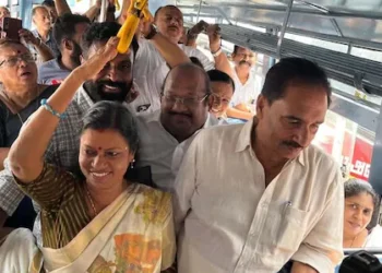 മന്ത്രി ബിന്ദു കൃഷ്ണയുടെ തലയിൽ ചൂടു പായസം വീണു; സംഭവം പ്രിയദർശിനി പദ്ധതിയുടെ ഉദ്ഘാടനത്തിനിടെ
