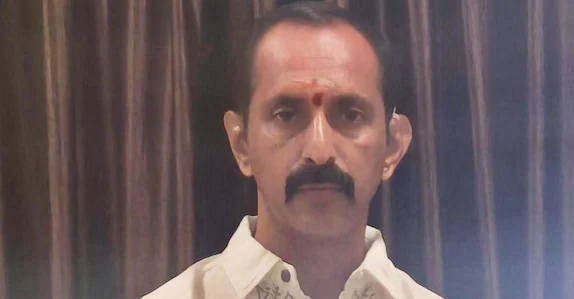 മധ്യവയസ്കൻ കാറിനുള്ളിൽ മരിച്ച നിലയിൽ; കണ്ടത് കളിക്കാനെത്തിയ കുട്ടികൾ