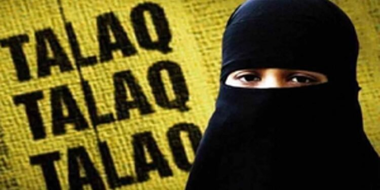 വാട്‌സാപ്പിലൂടെ മുത്തലാഖ് സന്ദേശം: കുവൈത്തിലുള്ള ഭര്‍ത്താവിനെതിരെ രാജസ്ഥാനില്‍ കേസ്