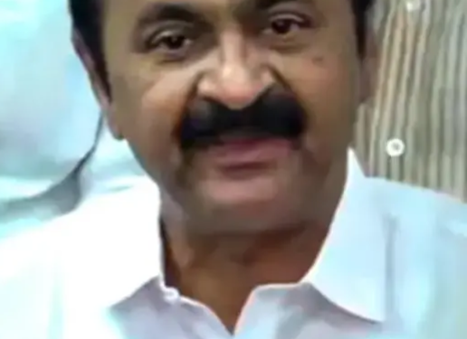 മണ്ണ് മാറ്റാൻ 20-ന് ഉത്തരവിറക്കിയിരുന്നു, കരാറുകാർ പാലിച്ചില്ല- വി.ഡി സതീശൻ