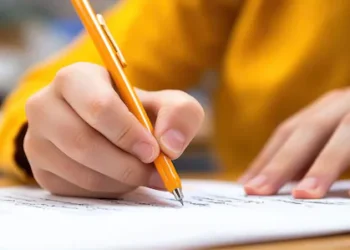 ചോദ്യപ്പേപ്പർ മാറി നൽകി; പിഎസ്സി പരീക്ഷ റദ്ദാക്കി
