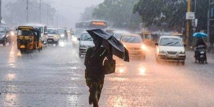 ഇന്നും അതിശക്ത മഴയ്ക്ക് സാധ്യത, 11 ജില്ലകളില്‍ യെല്ലോ അലര്‍ട്ട്