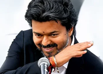 വിജയ് സർക്കാരിനെ താഴെയിറക്കാൻ ശ്രമം, കൂട്ടുപിടിച്ചത് 15 ടിവികെ എംഎൽഎമാരെ; വാഗ്ദാനം 35 കോടി
